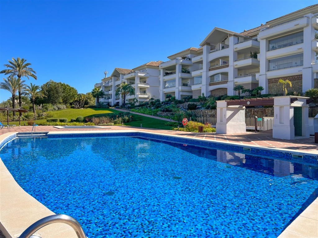 Reduced €35,000 ! Originally listed at €485,000 now reduced to €450,000.

Stunning 3 bedroom duplex , Spain
