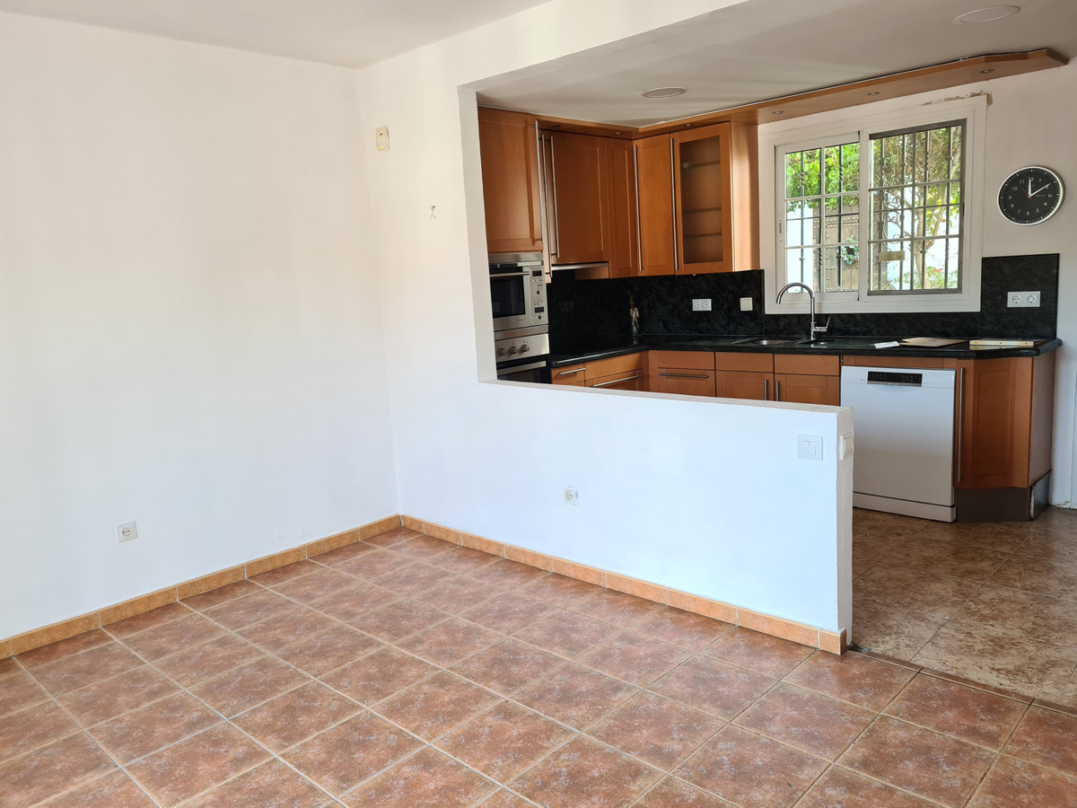 4 Bedroom Semi Detached Villa For Sale Nagüeles