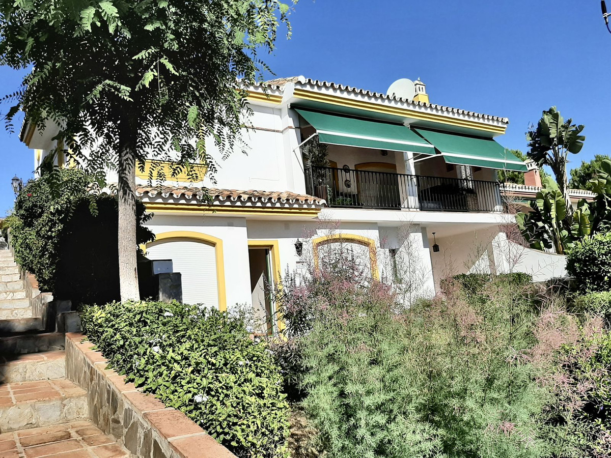 Villa te koop in Riviera del Sol R4641655