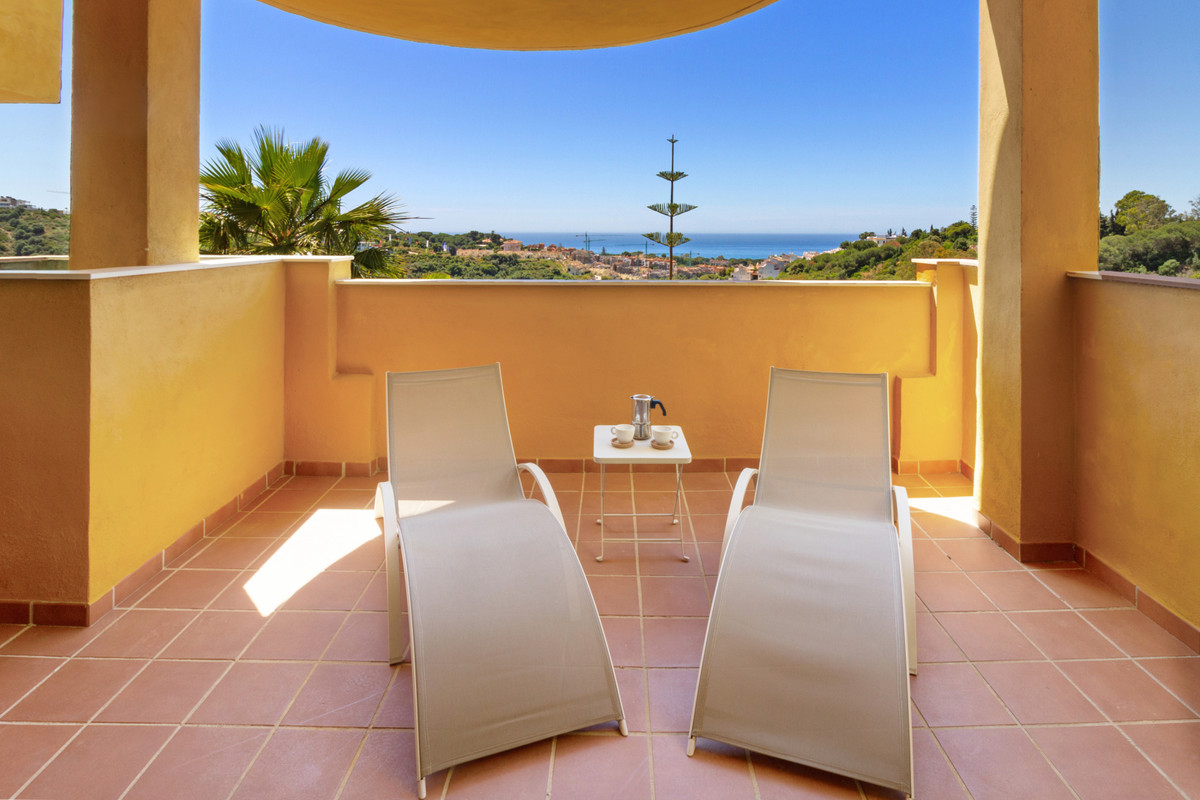2 bed Apartment for sale in Reserva de Marbella