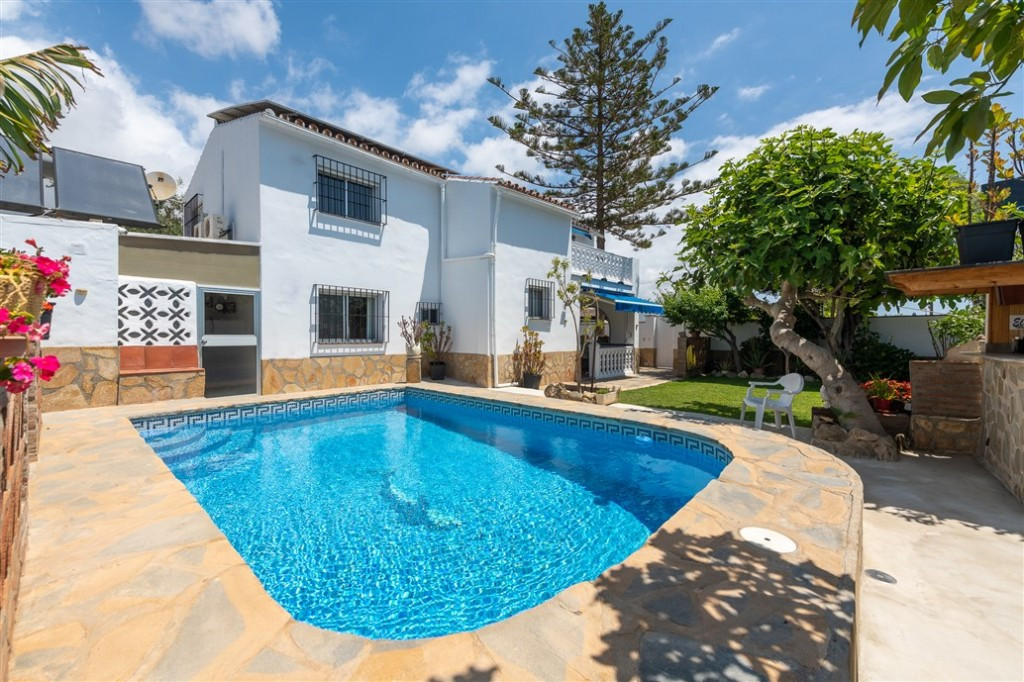 4 Bedroom Detached Villa For Sale Marbella, Costa del Sol - HP4322842