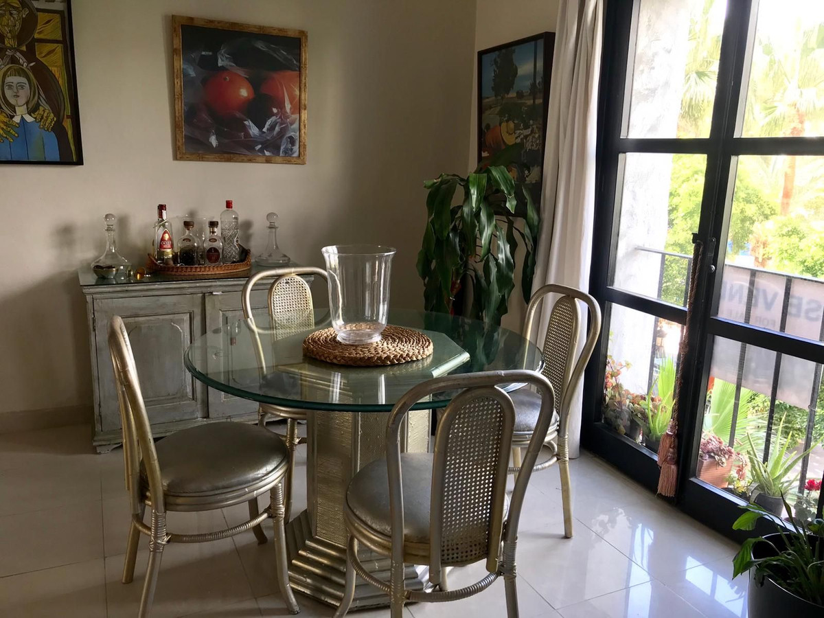 Apartment Middle Floor for sale in Puerto Banús, Costa del Sol