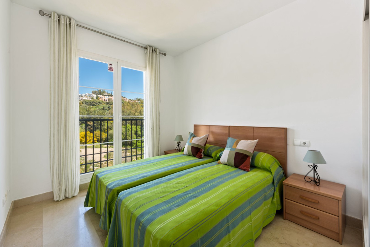 3 bed Property For Sale in Los Arqueros, Costa del Sol - thumb 12