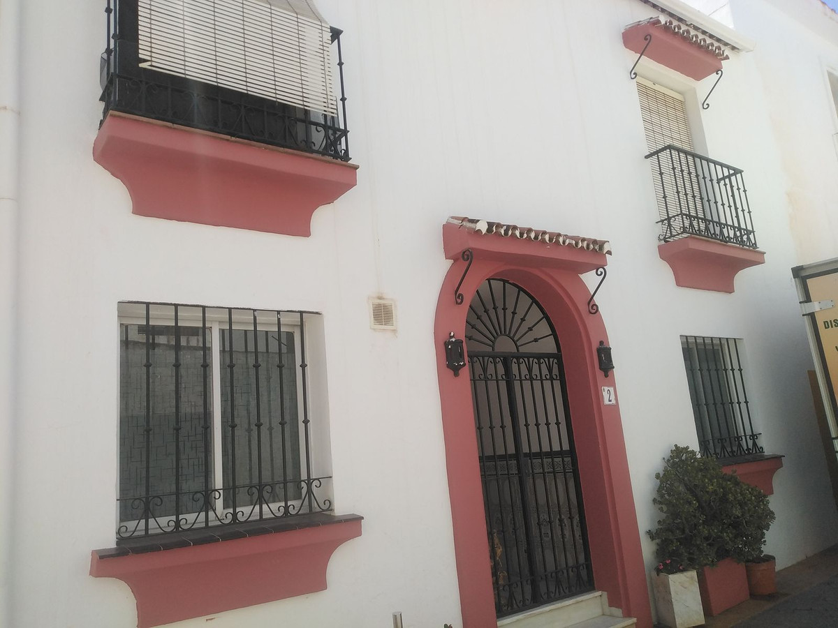 3 Bedroom Townhouse For Sale Benahavís, Costa del Sol - HP4098613