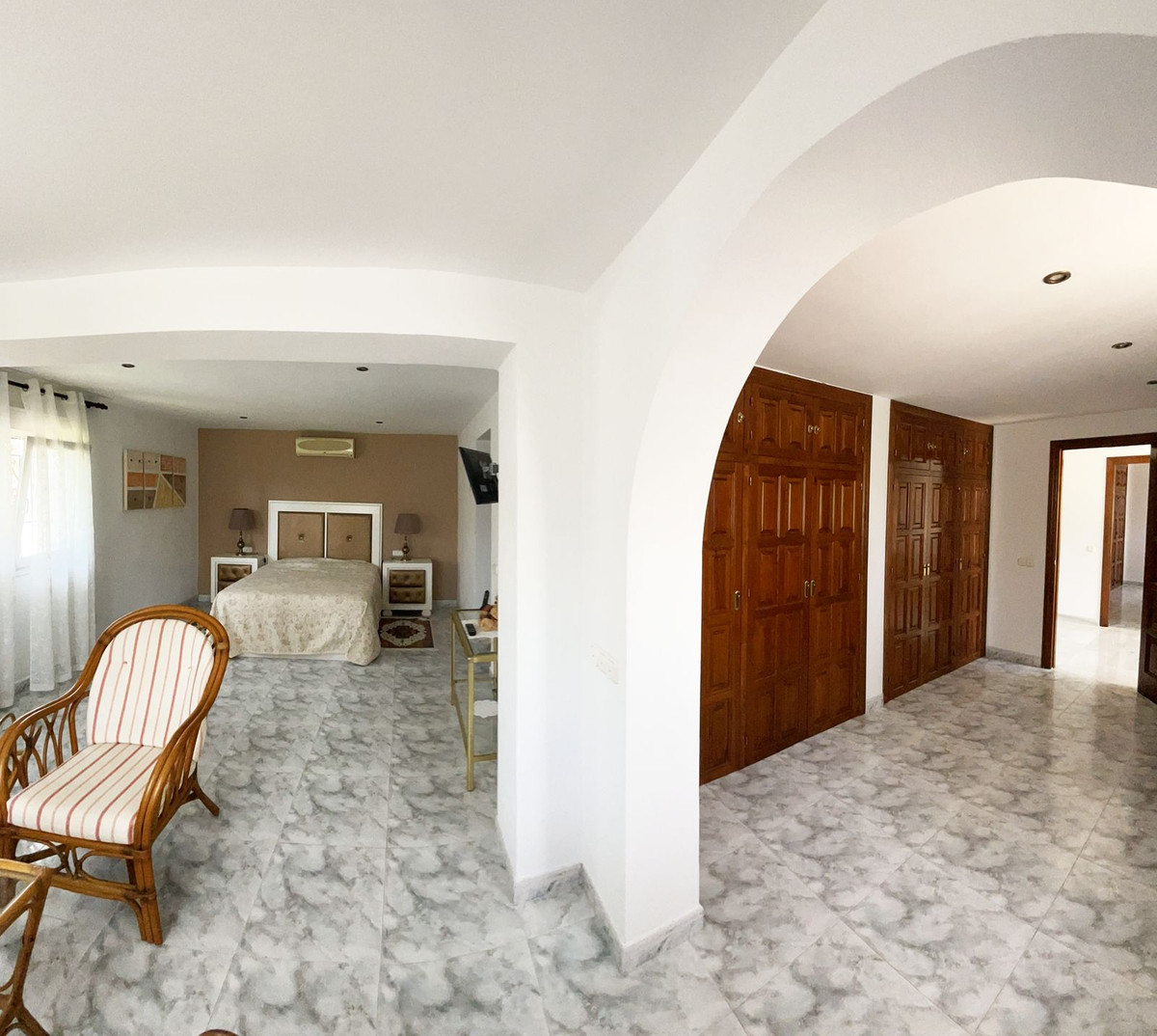 Villa te koop in Guadalmina Alta R4073506