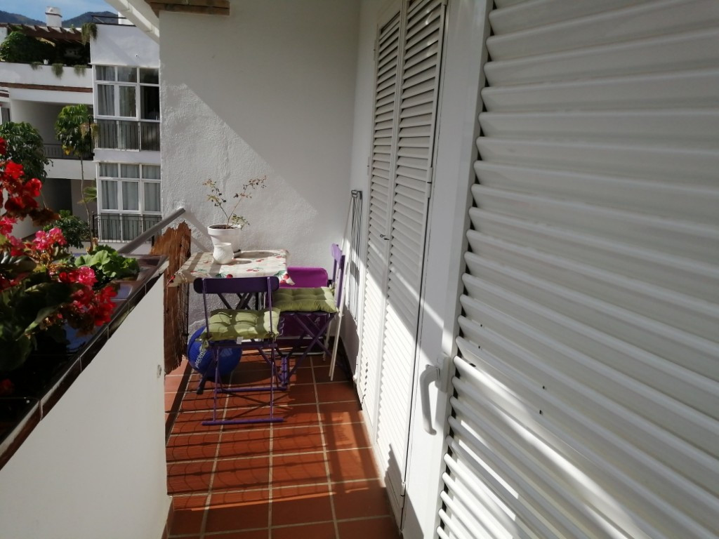 Apartment with 1 bedroom and 1 bathroom that we find in the Lauro golf urbanization in Alhaurín de la Torre, next to the golf club, the golf course...