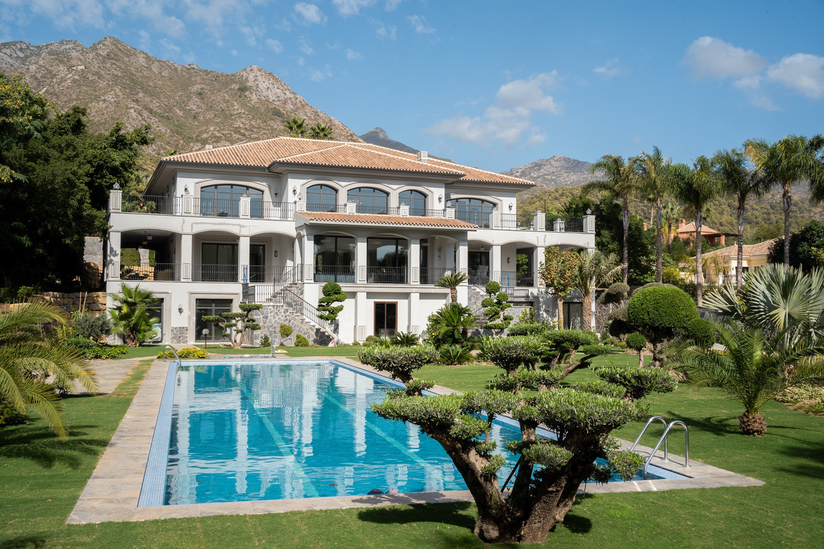 6 Bed Villa For Sale Marbella