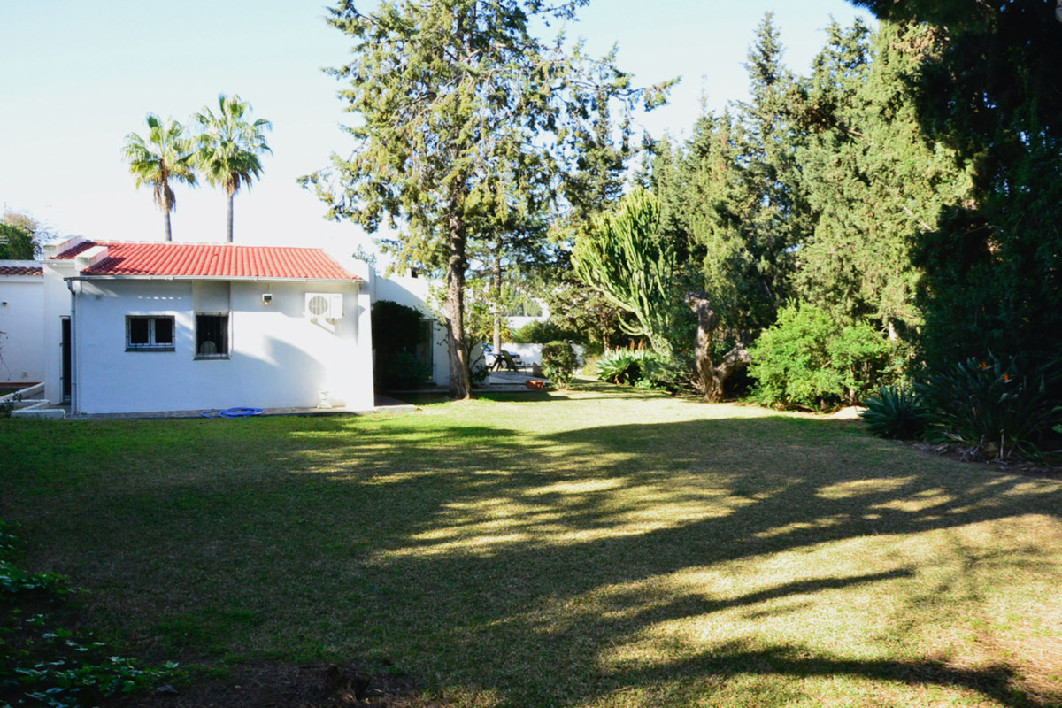Villa Independiente en Elviria, Costa del Sol
