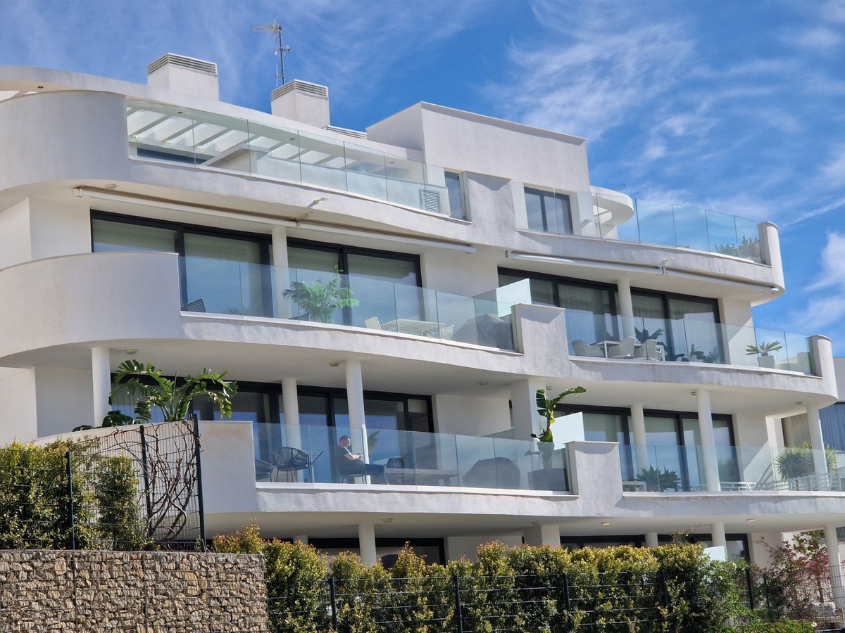 Апартамент средний этаж для продажи в Fuengirola R4644220