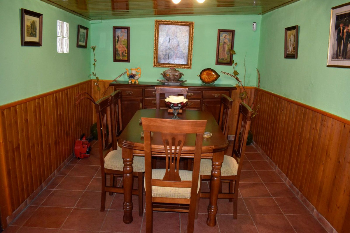 Villa te koop in Alhaurín el Grande R4058653