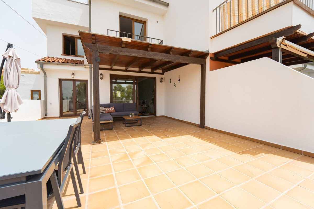 Semi-Vrijstaande Villa te koop in Torreblanca R4372042