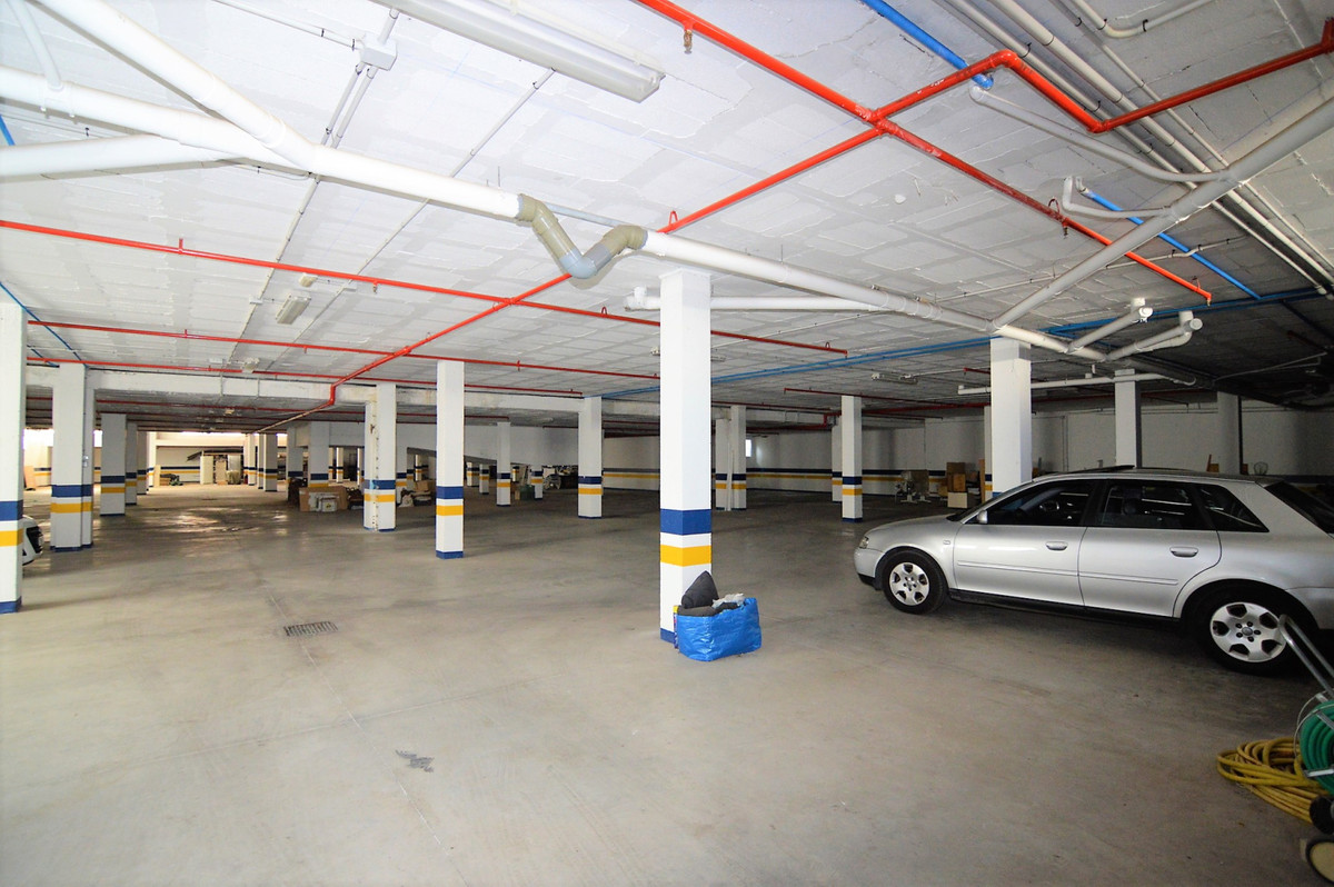 Mehrere Parkplätze Zu Verkaufen San Pedro de Alcántara