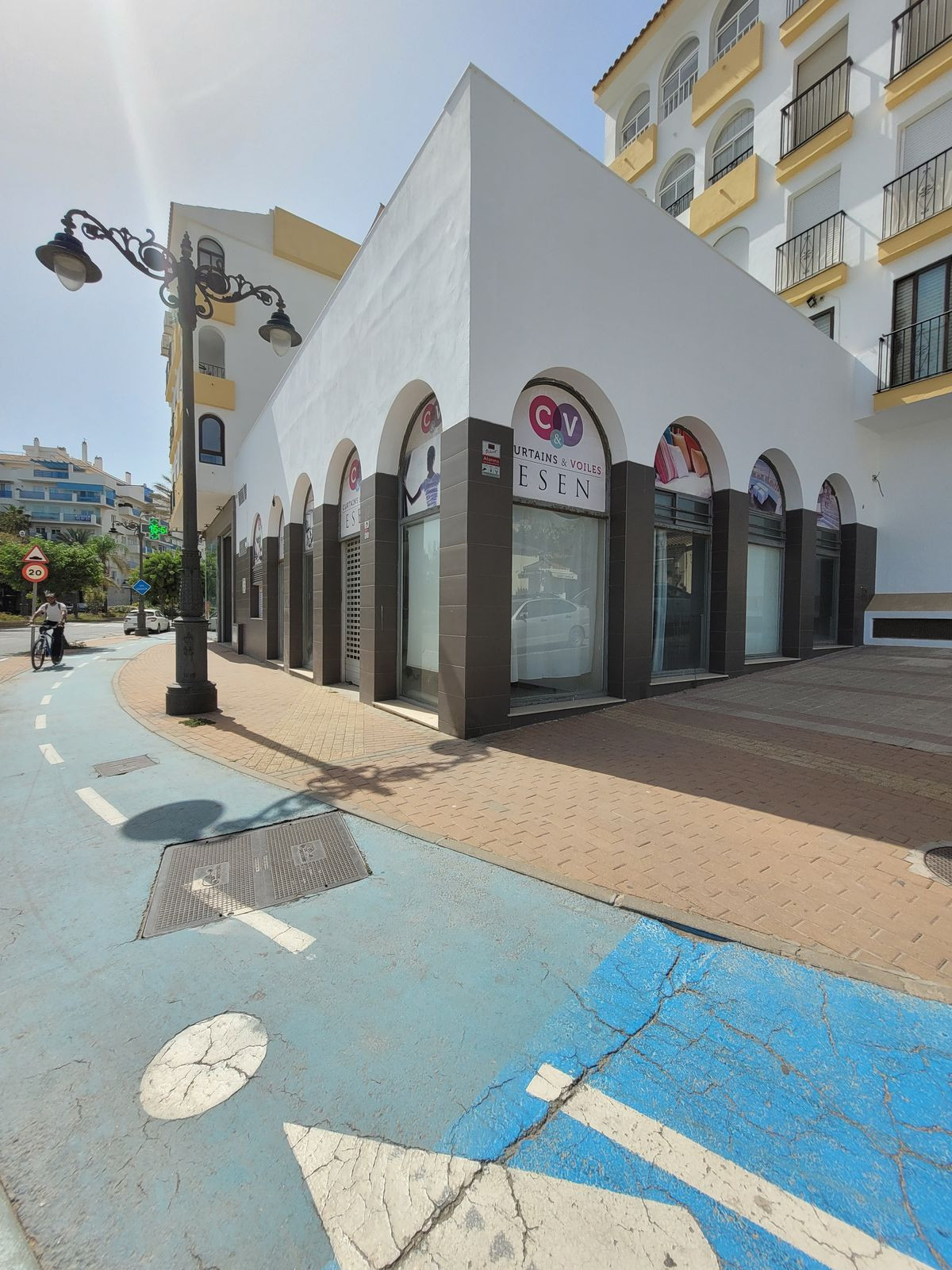 Commercial Shop in Estepona, Costa del Sol
