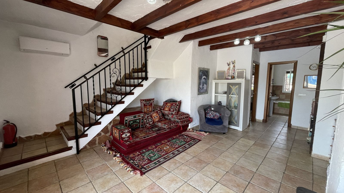 Villa te koop in Alhaurín el Grande R4689532