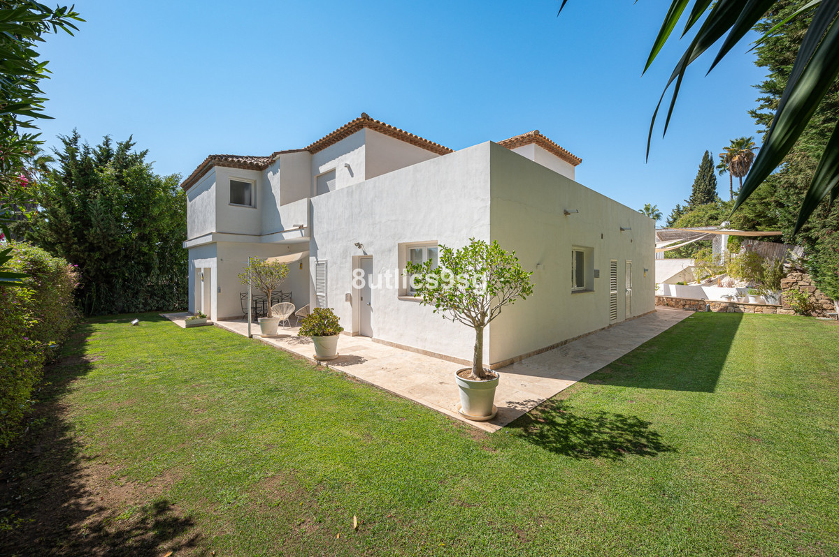 Villa te koop in Nueva Andalucía R4152514