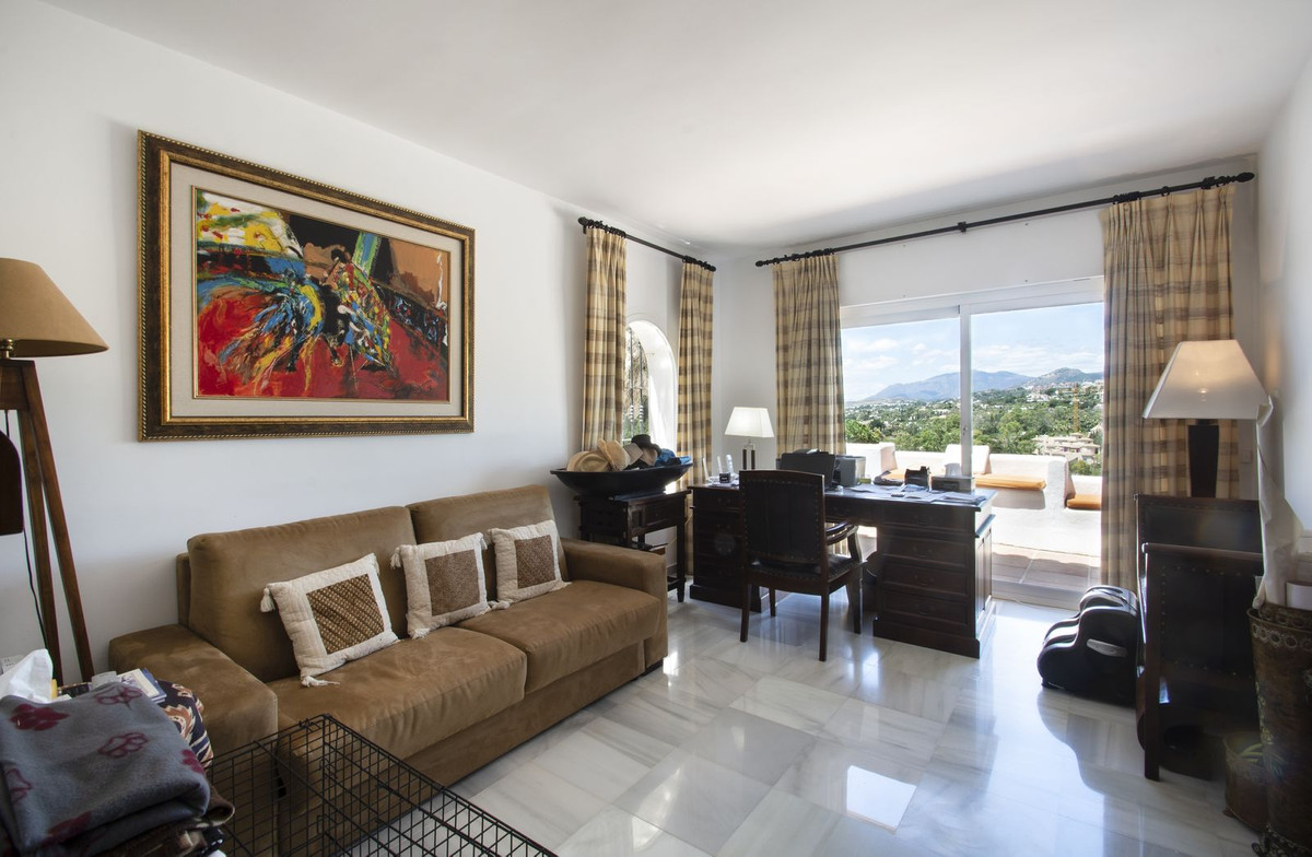 5 Bedroom Detached Villa For Sale Marbella
