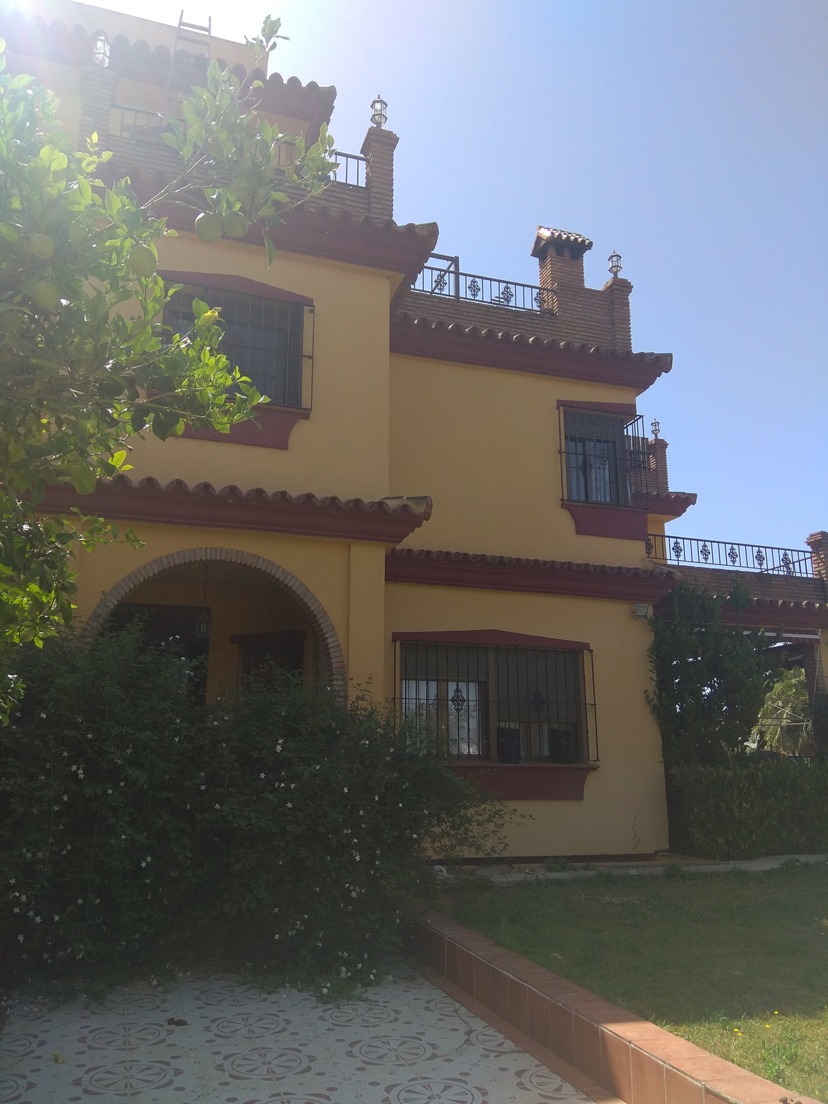 Detached Villa, Mijas Costa, Costa del Sol.
5 Bedrooms, 4 Bathrooms, Built 446 m², Garden/Plot 5000 , Spain