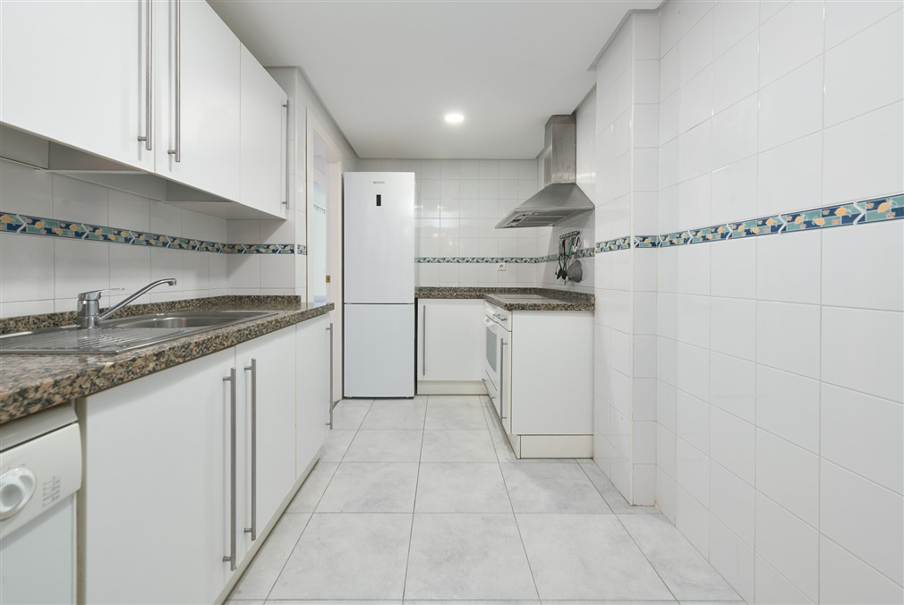 Appartement te koop in Cabopino R4550599