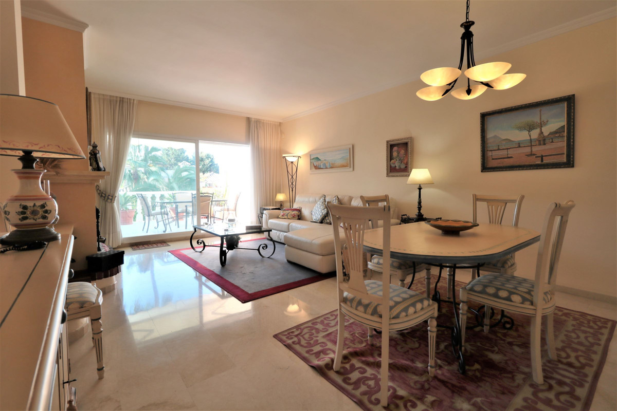 3 bedroom Apartment For Sale in New Golden Mile, Málaga - thumb 10