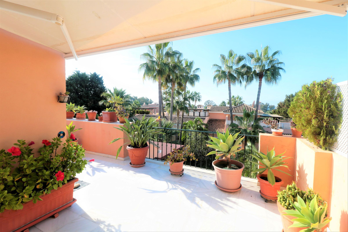 3 bedroom Apartment For Sale in New Golden Mile, Málaga - thumb 20