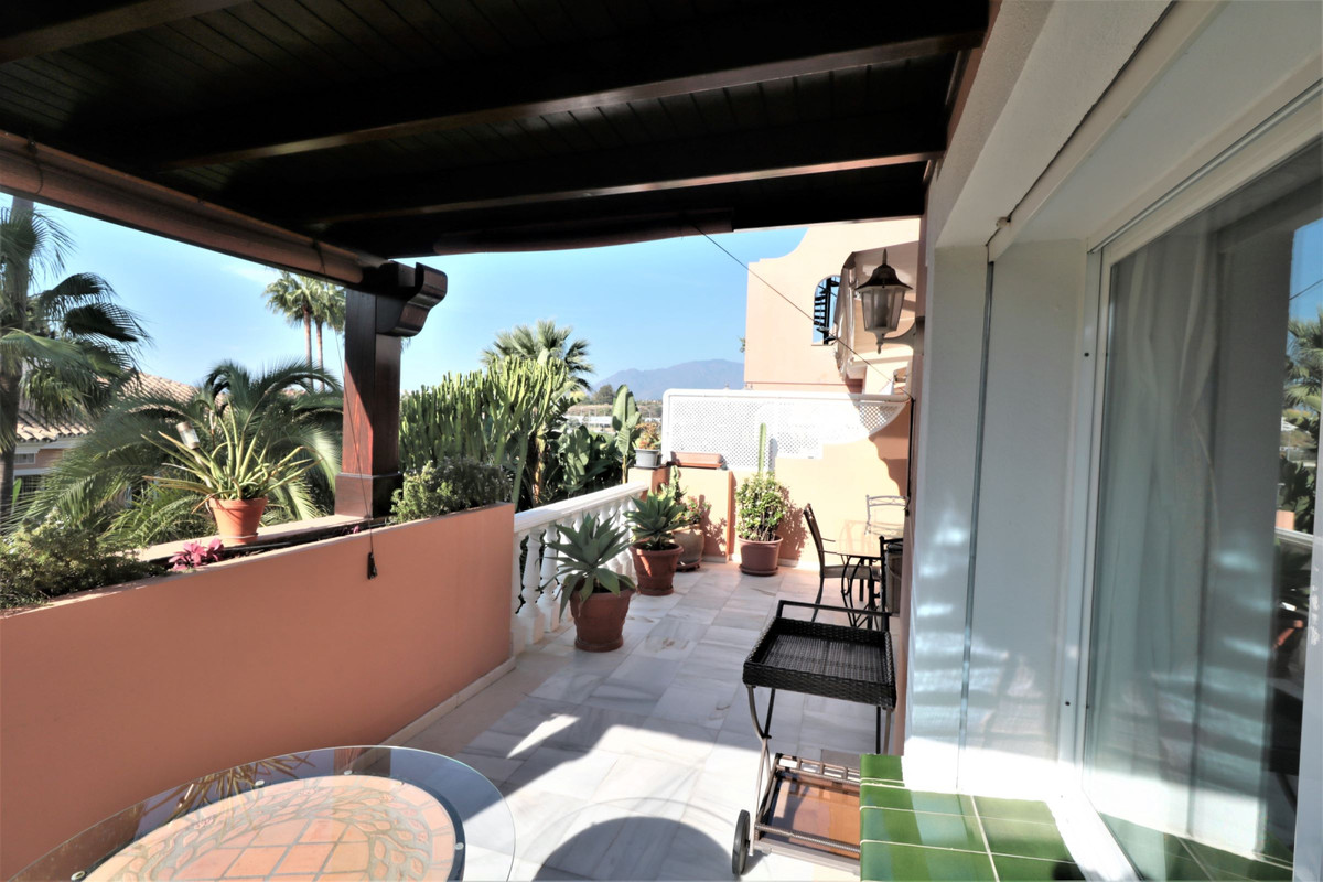 3 bedroom Apartment For Sale in New Golden Mile, Málaga - thumb 38