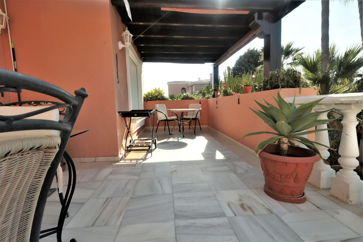 3 bedroom Apartment For Sale in New Golden Mile, Málaga - thumb 40