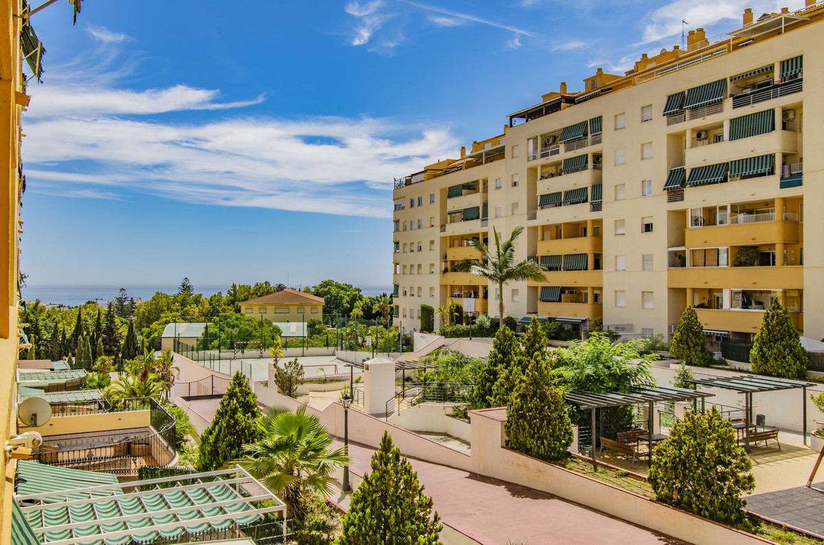 PROPERTY NEXT TO THE CENTER OF MARBELLA
Pleasant apartment located in the Miraflores area, just a fe, Spain