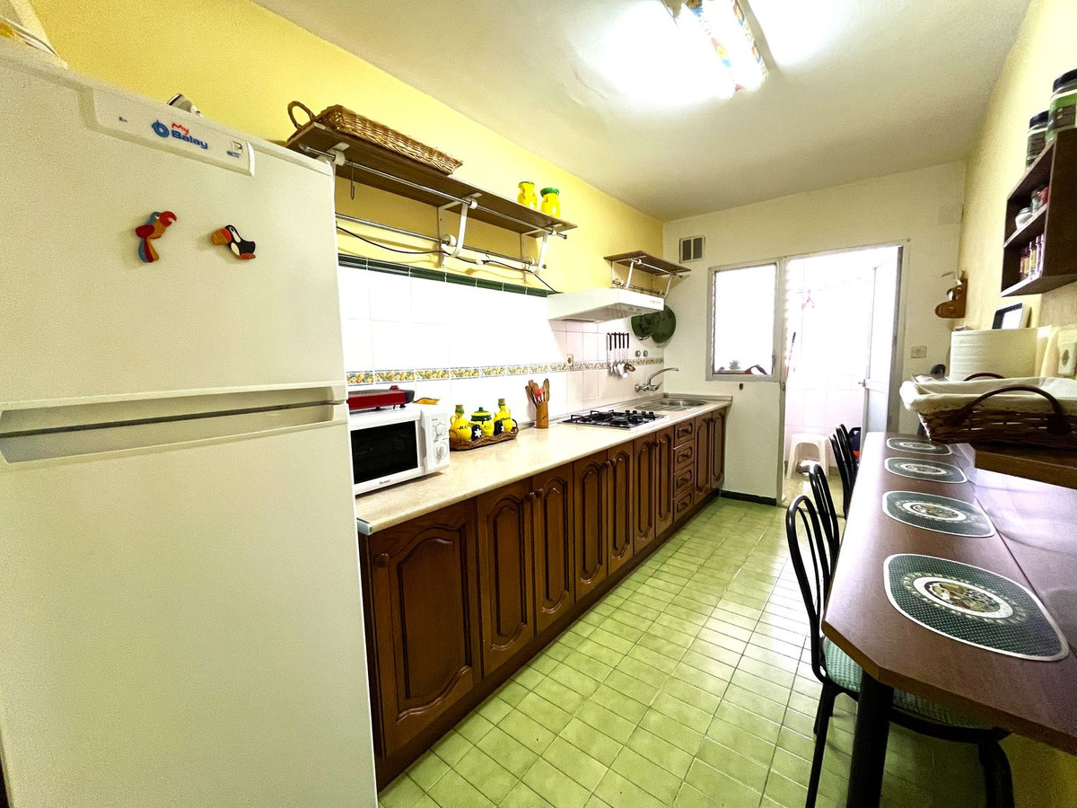 Appartement te koop in San Luis de Sabinillas R4570444