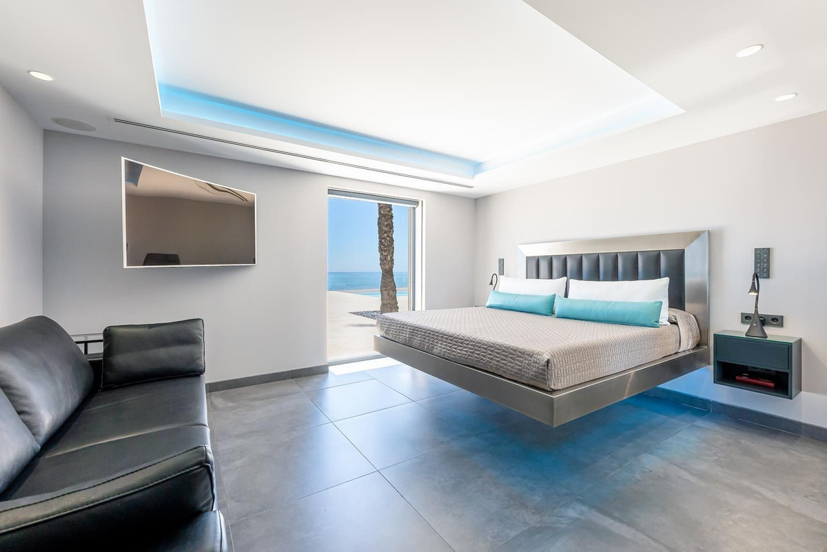 4 Bedroom Detached Villa For Sale Mijas Costa