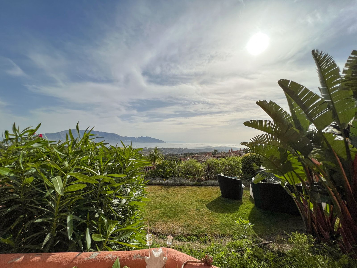 Apartamento Planta Baja en Elviria, Costa del Sol
