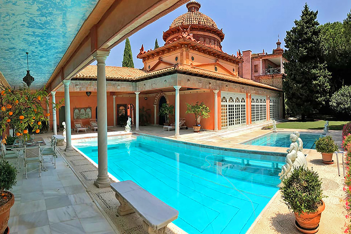 15 Bedroom Detached Villa For Sale Sotogrande, Costa del Sol - HP3679961