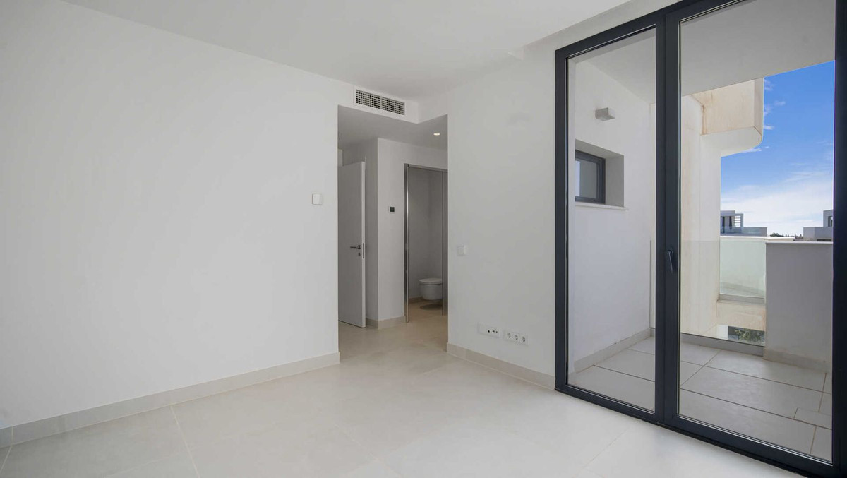 2 bedroom Apartment For Sale in Fuengirola, Málaga - thumb 21