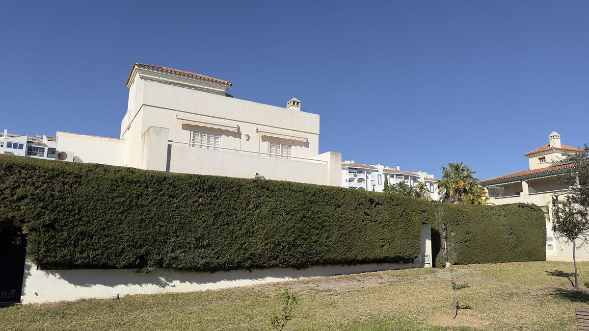 						Villa  Detached
													for sale 
																			 in Benalmadena
					