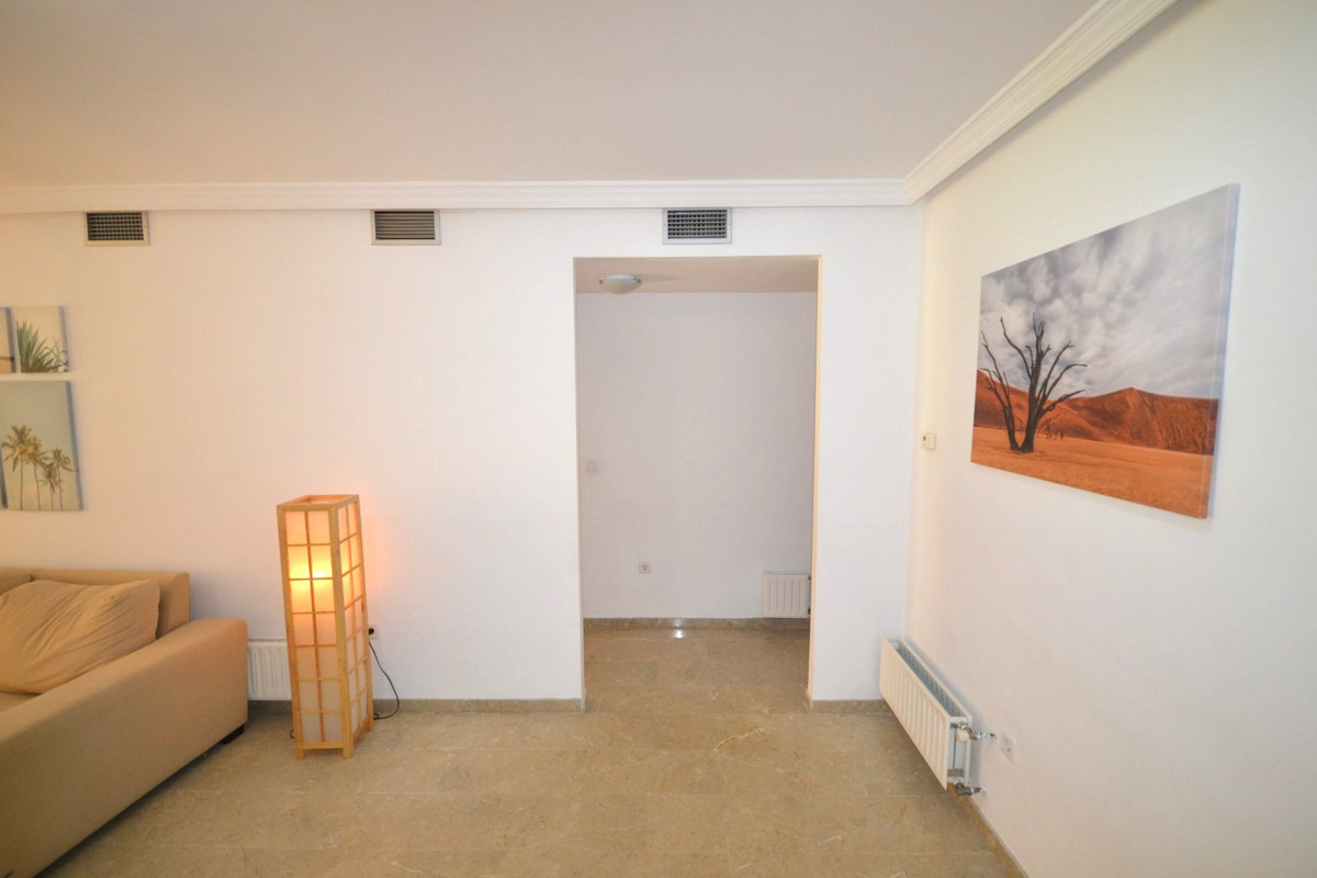 Appartement te koop in Guadalmina Alta R4630744