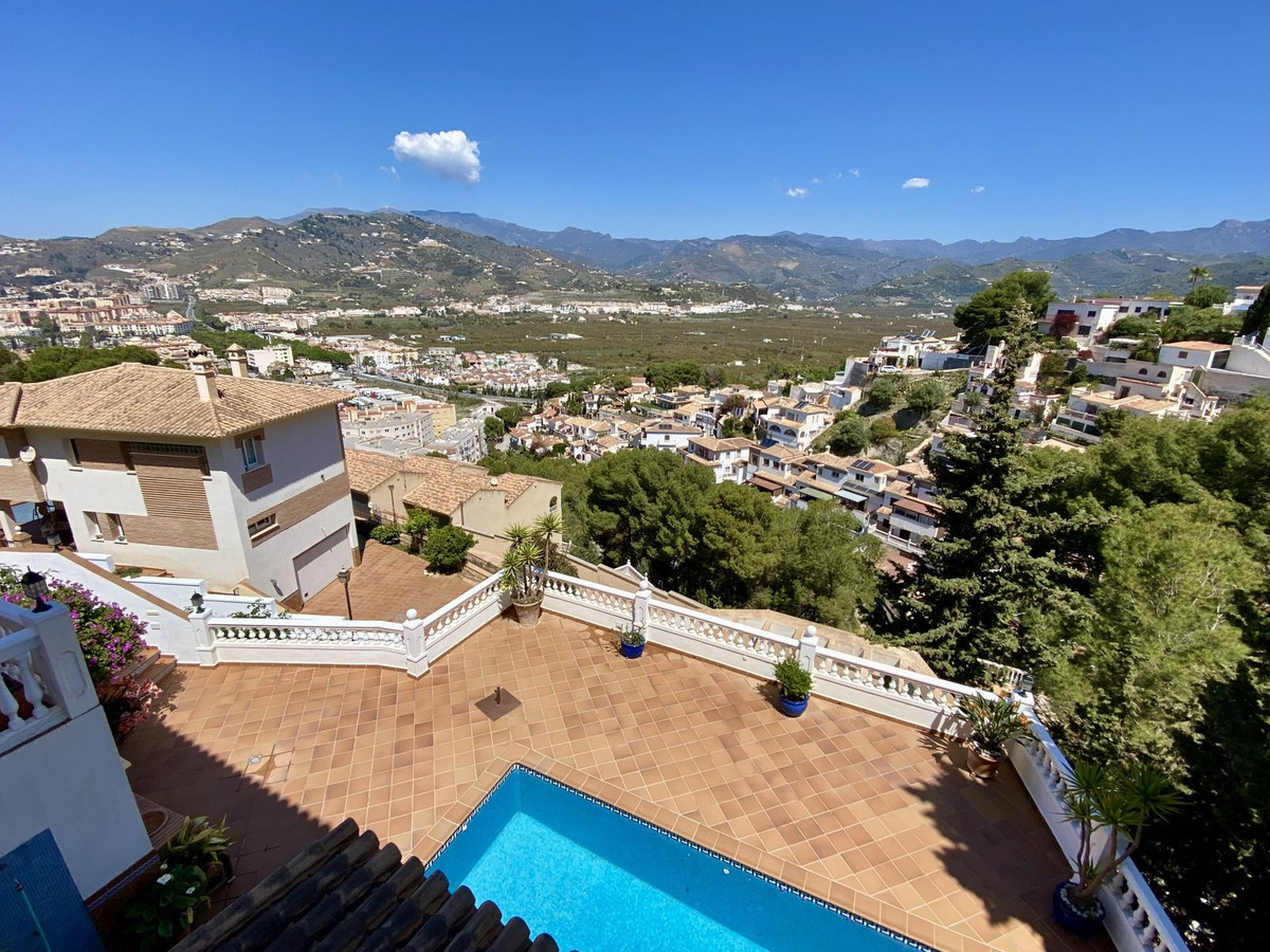 A beautiful 4 bedroom villa for sale with stunning views over the mountains and tropical valley, jus, Spain