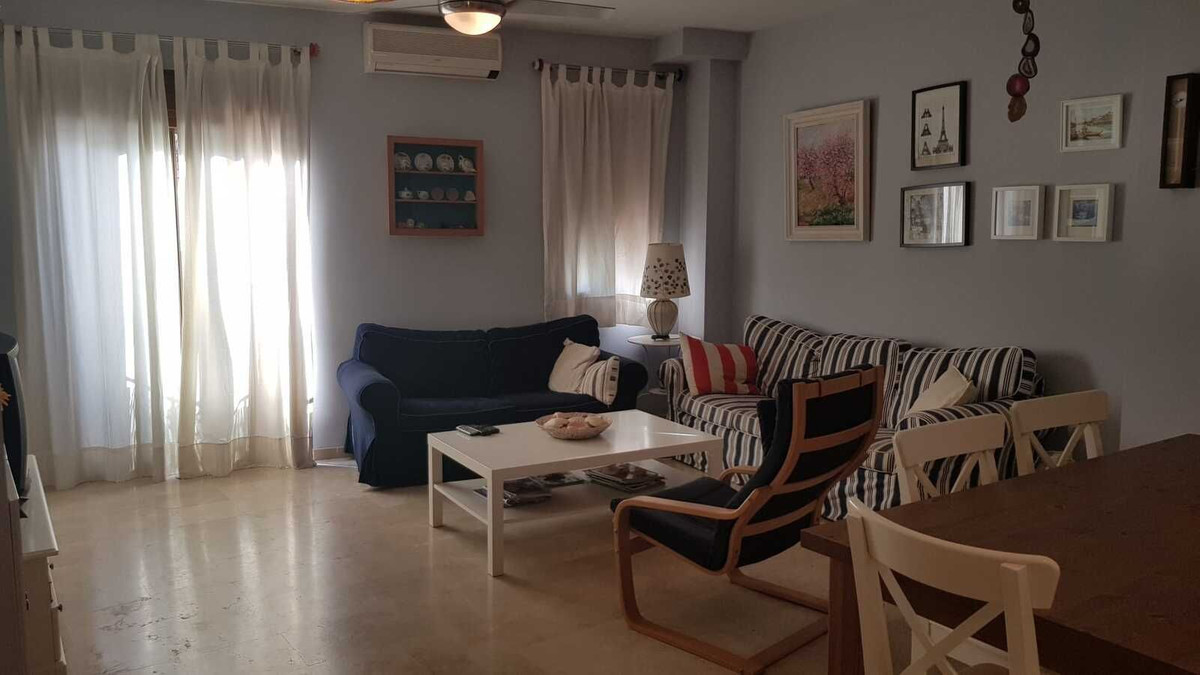 Apartment on the first floor, in a building with few neighbors, and only 50m from the promenade and , Spain