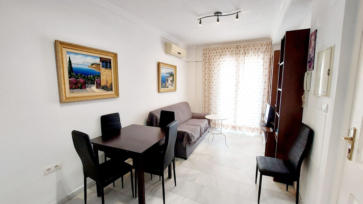 Апартамент средний этаж для продажи в Fuengirola, Costa del Sol
