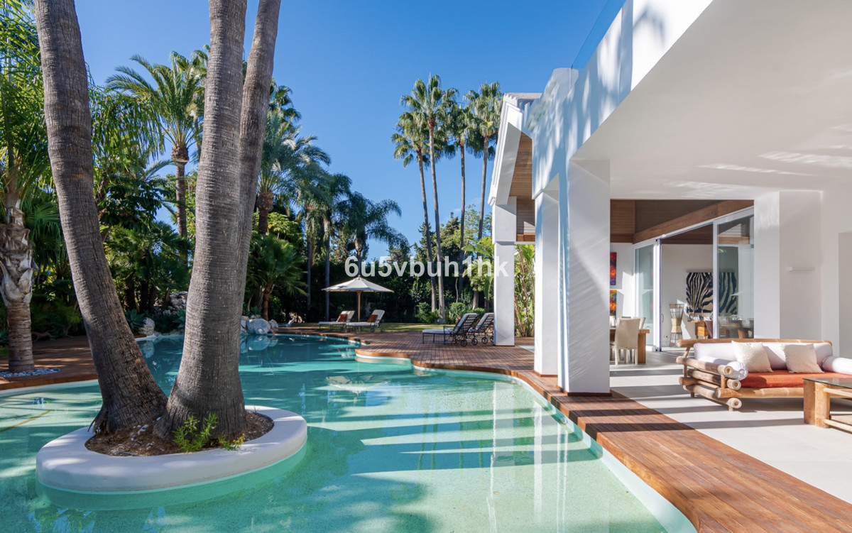 Detached Villa for sale in Guadalmina Baja R3747151