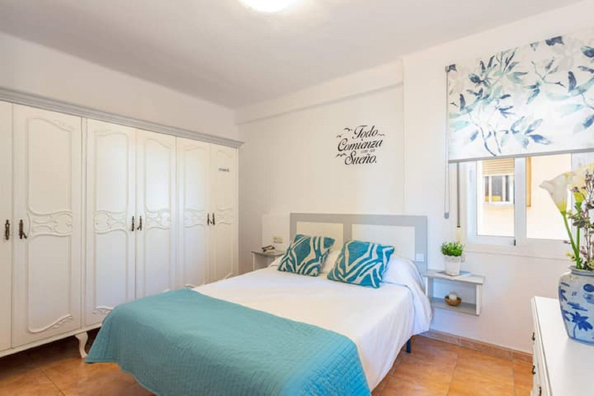 2 Dormitorios Apartamento Planta Media  En Venta Fuengirola, Costa del Sol - HP4456288