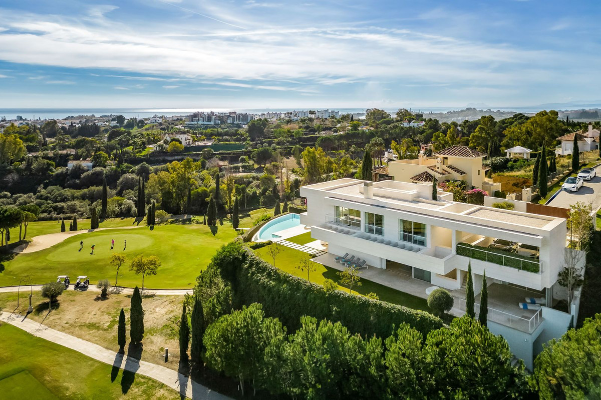 Move-in ready, modern luxury villa for sale, right on the golf course on one of the best corner plot, Spain