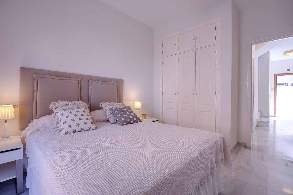 Unifamiliar con 3 Dormitorios en Venta Marbella