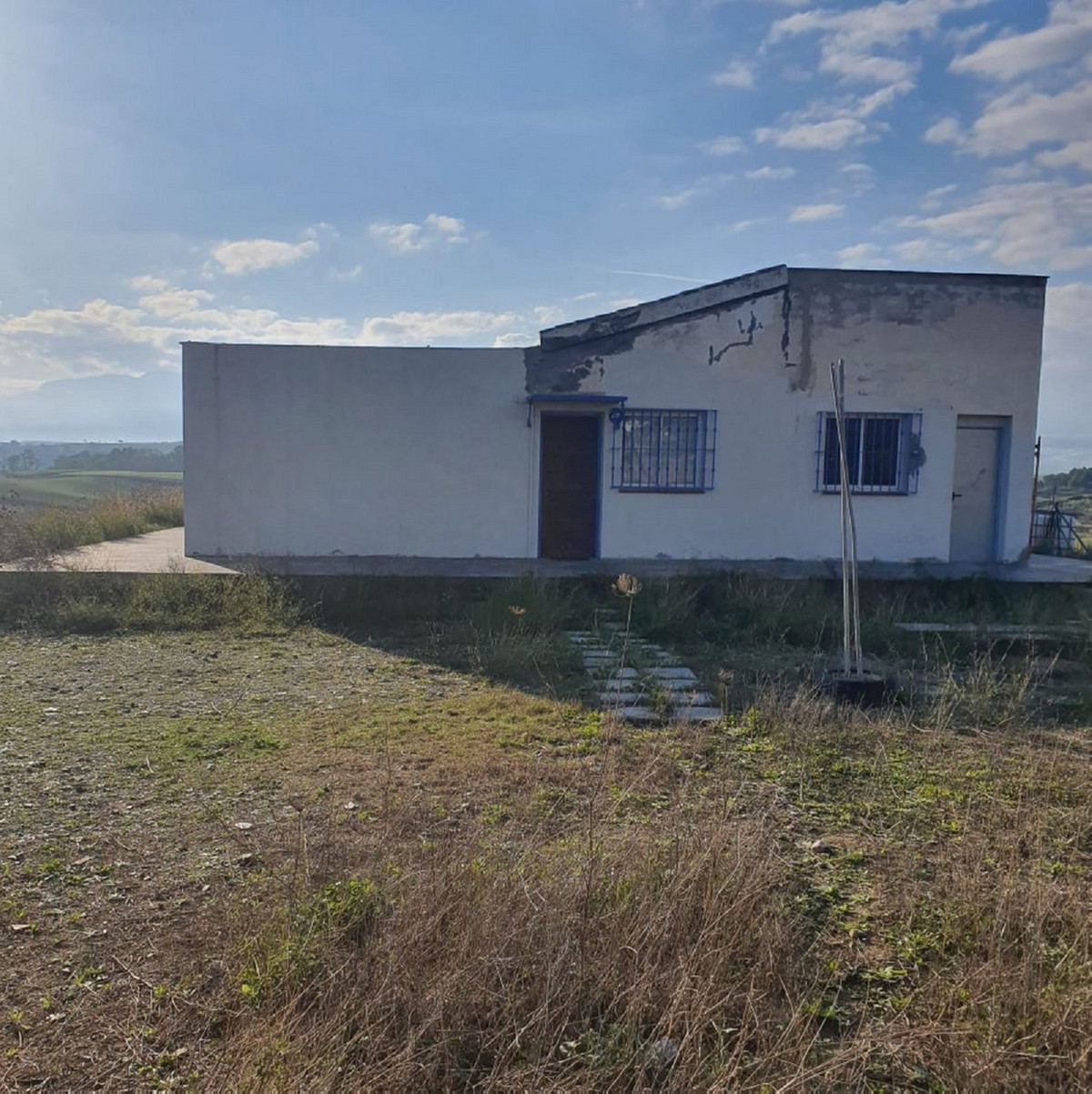 4 bedroom finca on the outskirts of Coin near Cerralba
