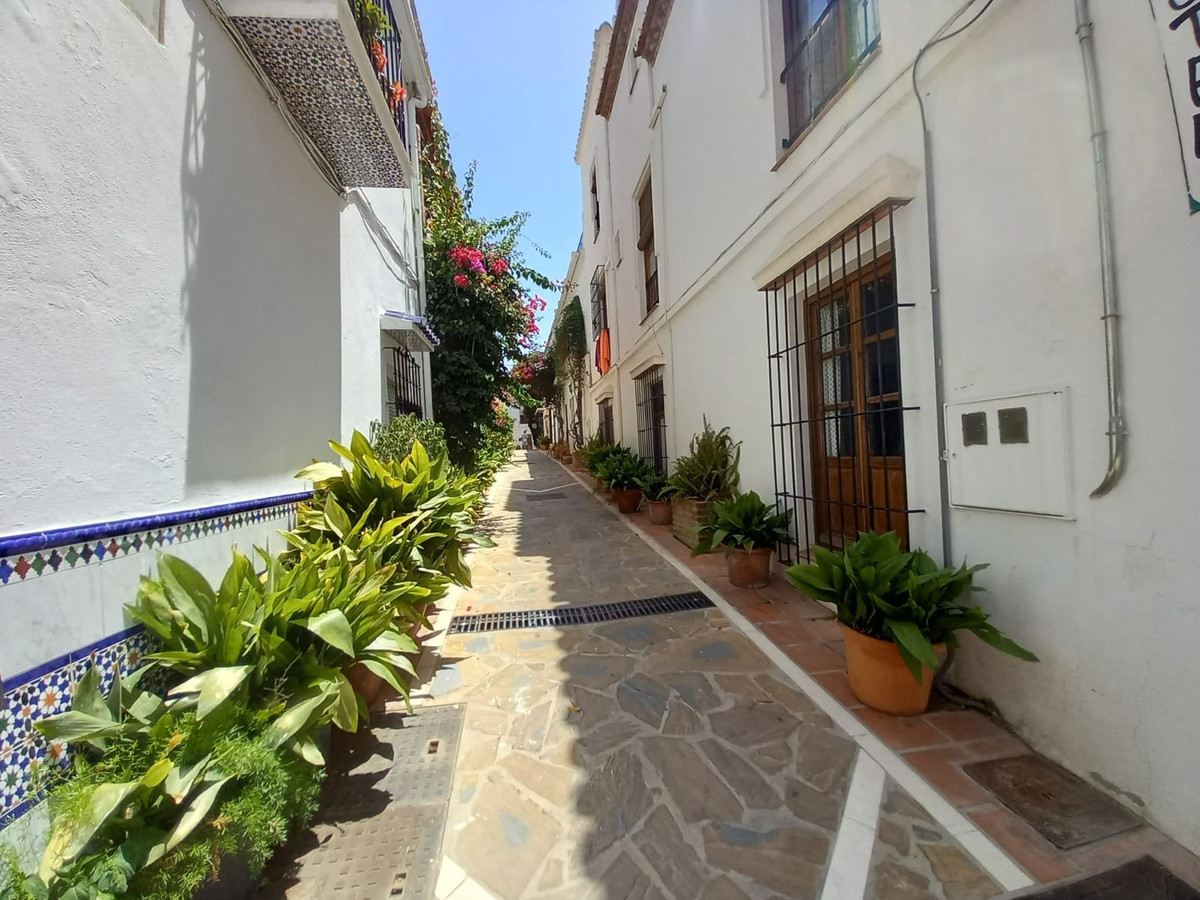Commercial Hostel in Marbella, Costa del Sol
