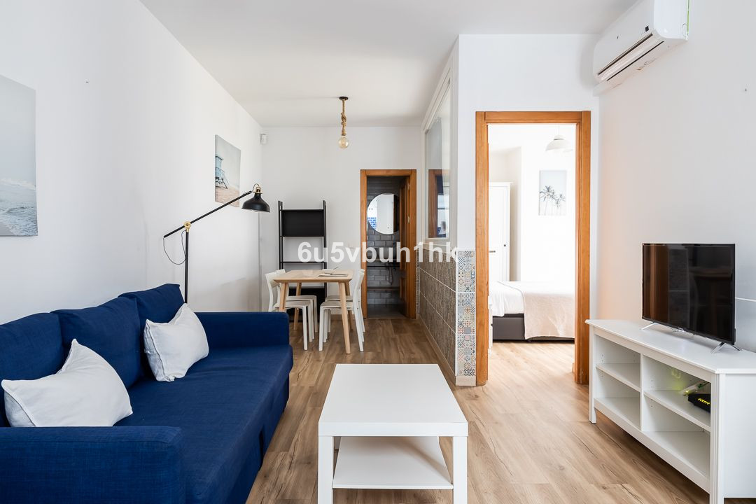 Middle Floor Apartment for sale in Málaga, Costa del Sol
