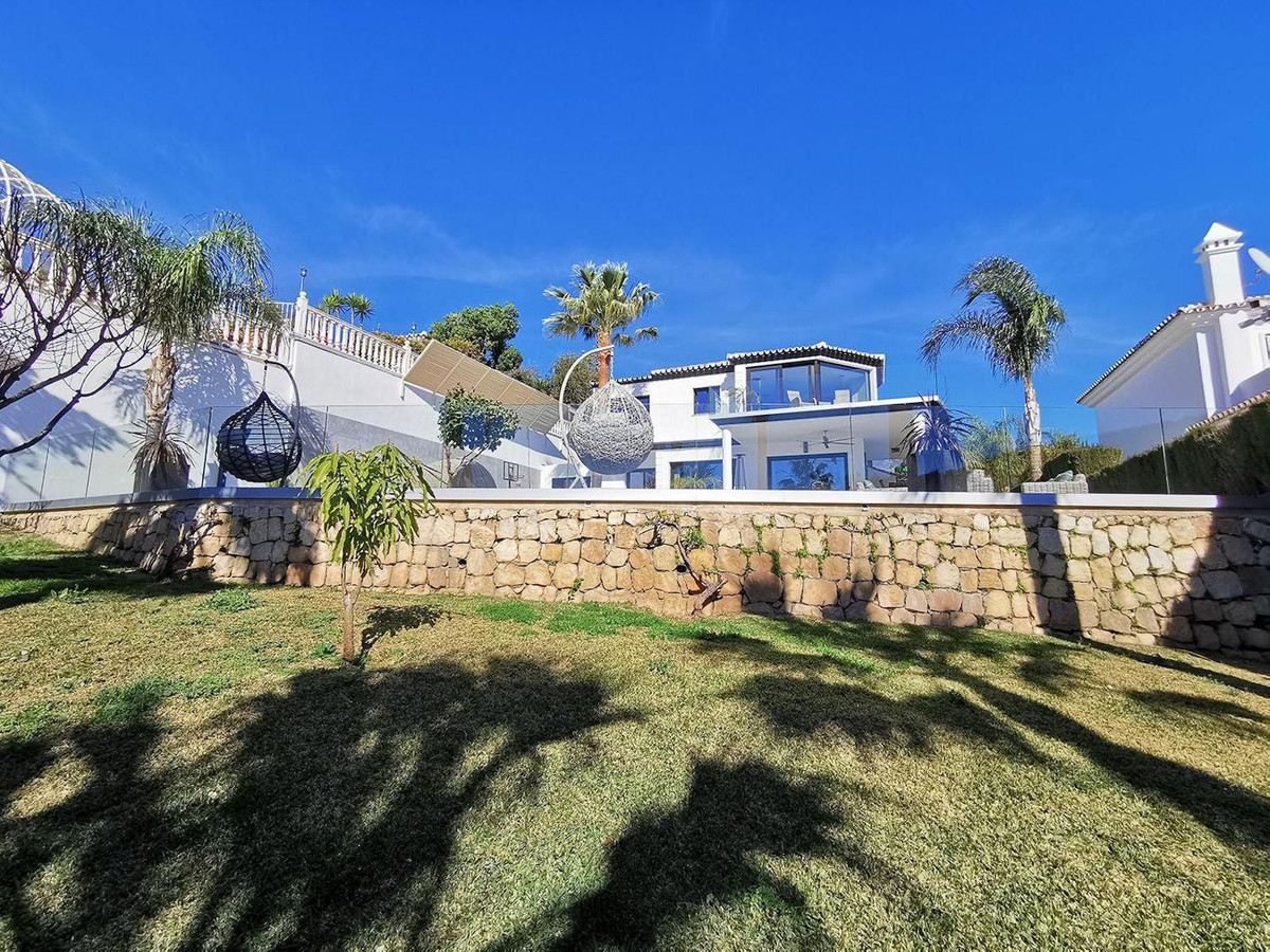 Villa Detached for sale in Mijas Golf, Costa del Sol
