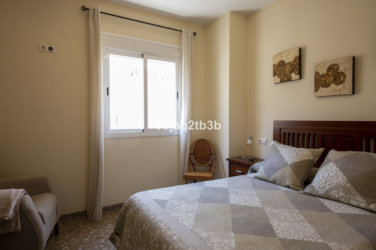 Apartamento con 2 Dormitorios en Venta Estepona