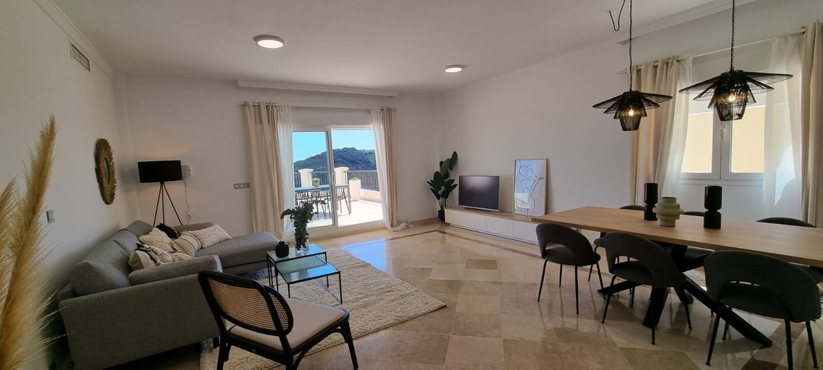 Middle Floor Apartment, San Roque Club, Costa del Sol.
2 Bedrooms, 2 Bathrooms, Built 163 m².

Setti, Spain