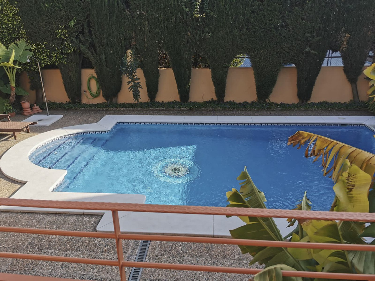 4 bedroom Villa For Sale in San Pedro de Alcántara, Málaga - thumb 4