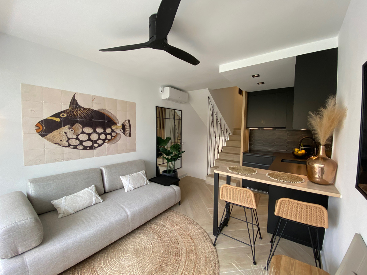 1 Bedroom Apartment For Sale, Estepona