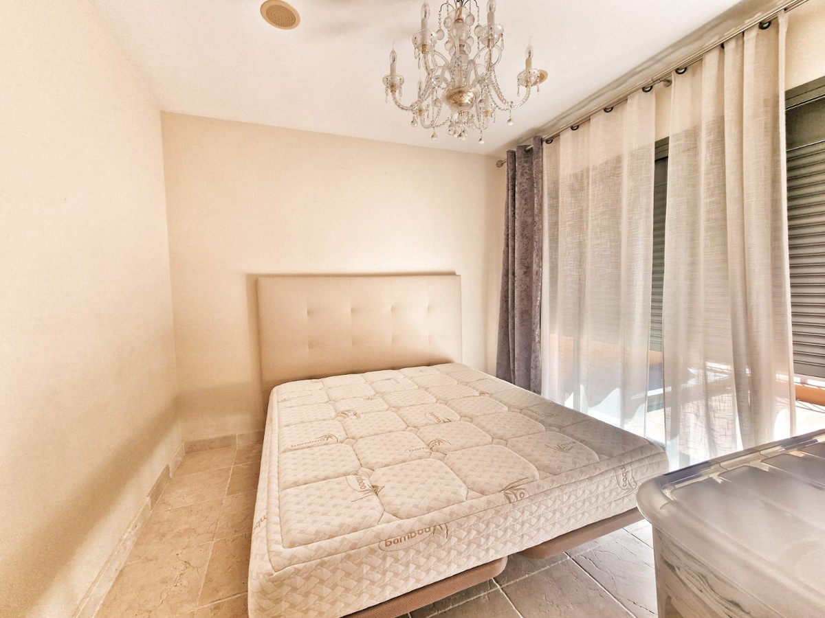 Apartamento con 3 Dormitorios en Venta Benahavís